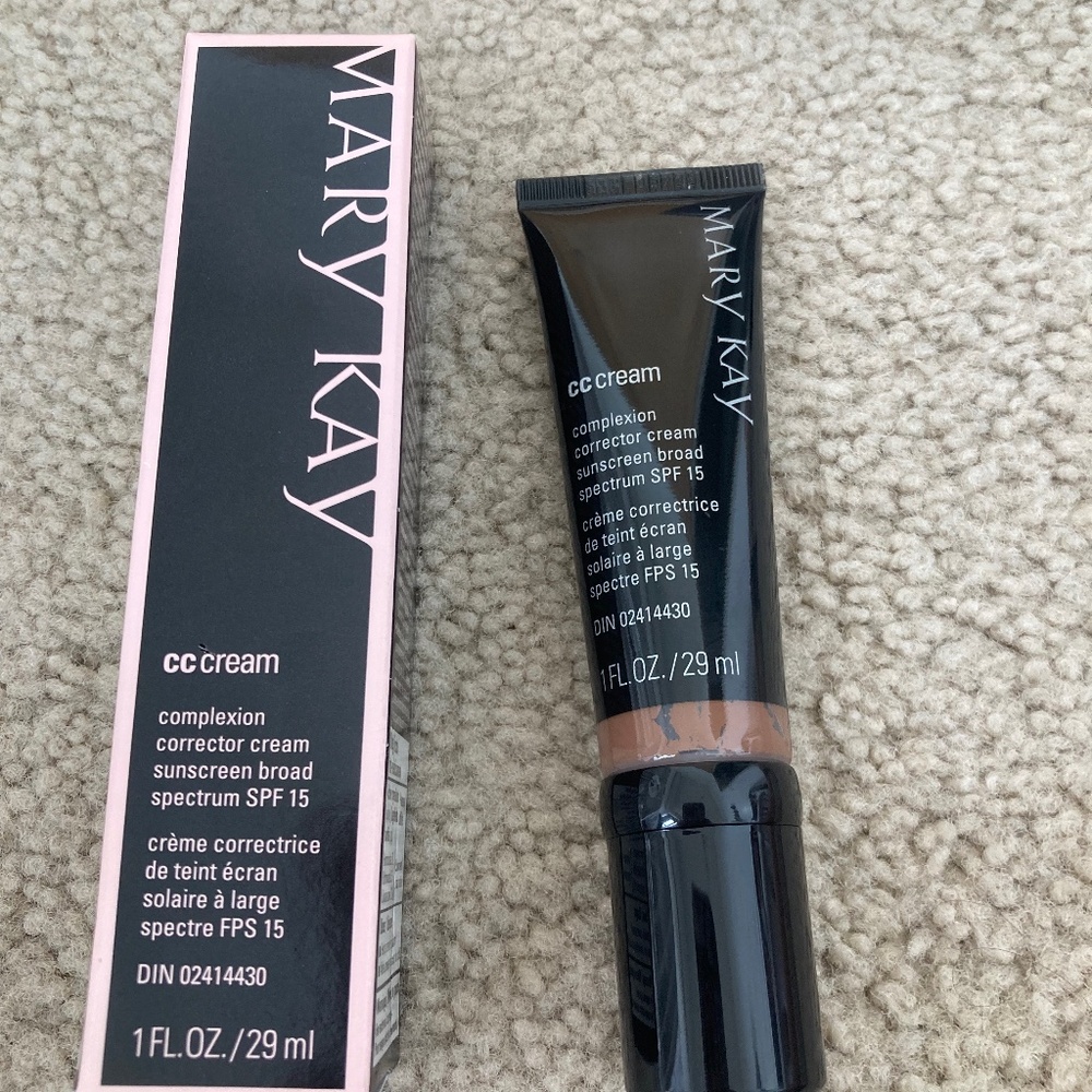 Mary Kay CC Cream Very Deep Sunscreen Broad Spectrum SPF 15 086620~ Exp. 6/25